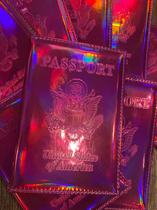Metallic “IT GIRL” Passport Cover